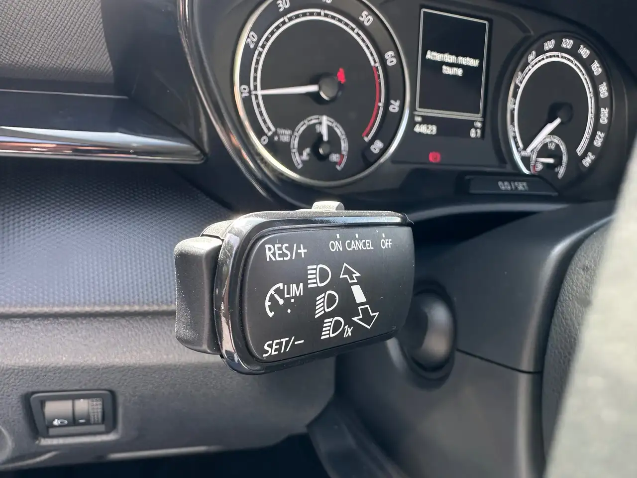 Skoda Fabia 1.0*LEZ 2035*FACELIFT*EXCELLENT ETAT*AIRCO*CARPLAY*GARANTIE 12 MOIS, миниатюра 10