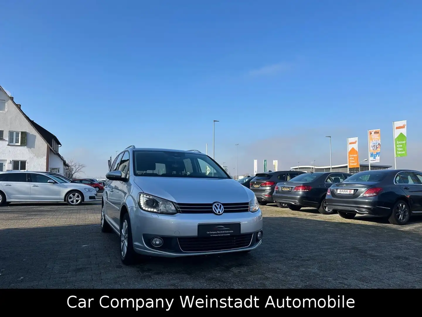 Volkswagen Touran Highline Plateado - 1