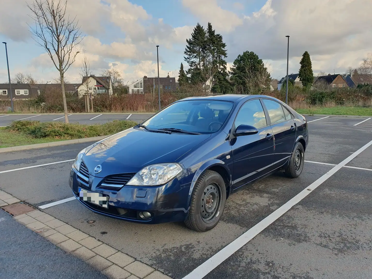 Nissan Primera 8-fach bereift TÜV bis 03/27 Blau - 1