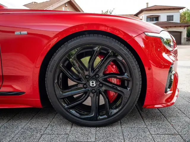 Bentley Continental GT view 10