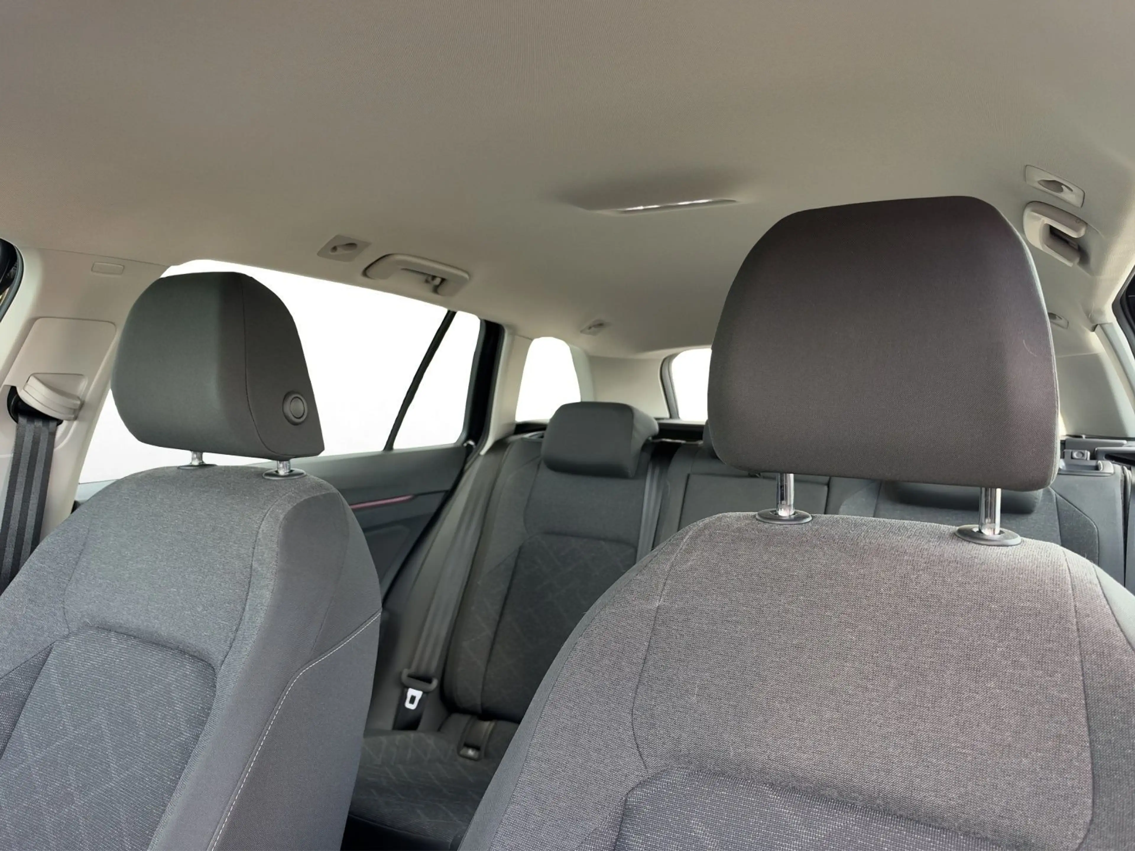 Volkswagen Golf Variant 1.5 TSI DSG Life*AHK*ACC*Navi*DAB+ — photo 13
