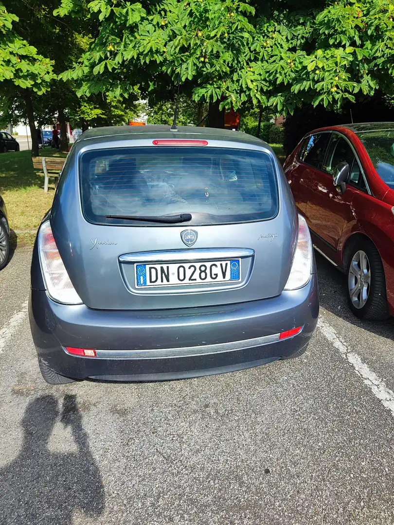 Lancia Ypsilon 1.3 mjt 16v Argento - 2