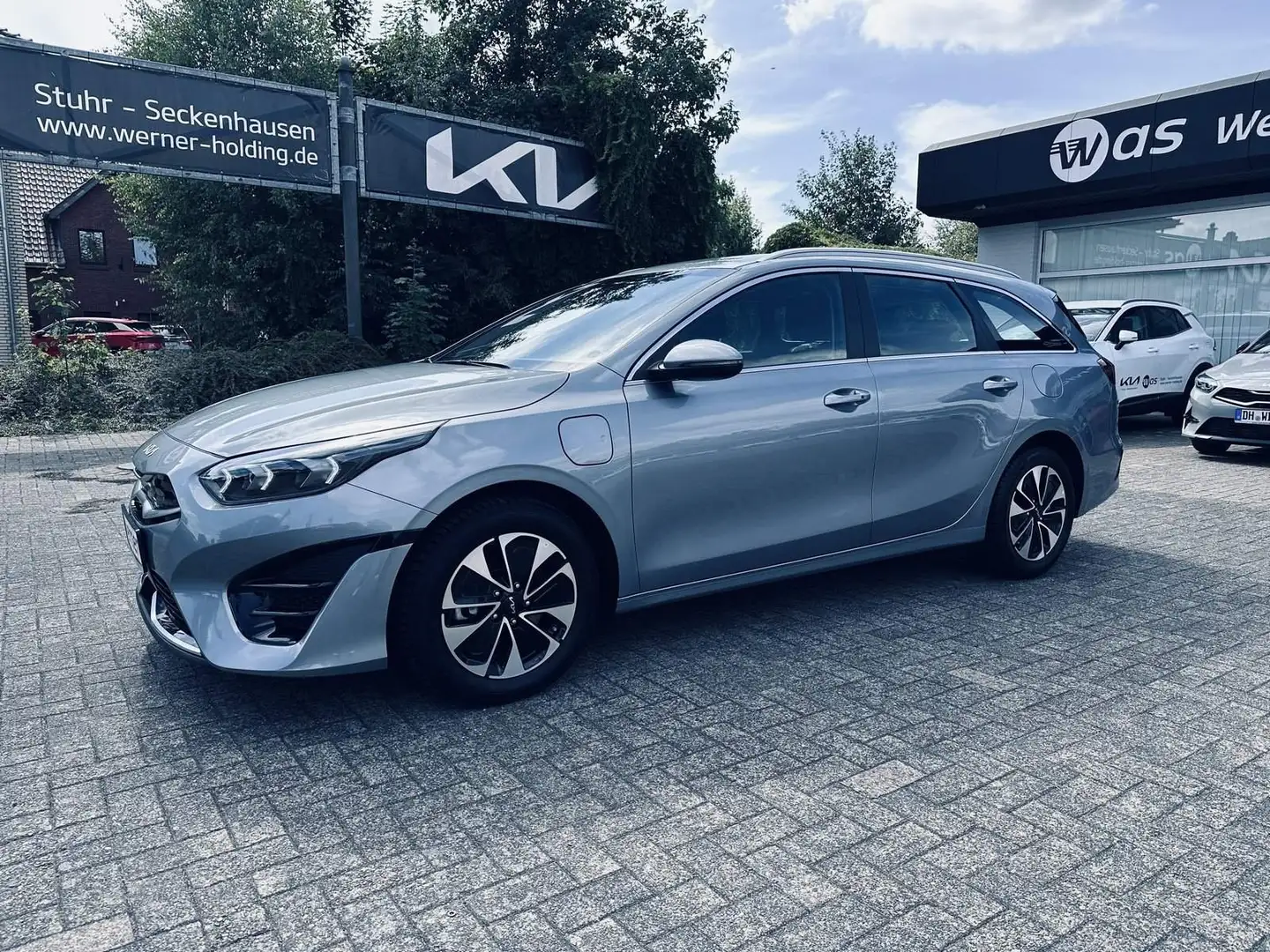 Kia Ceed SW 1.6 PHEV Vision KOMFORT Argent - 1