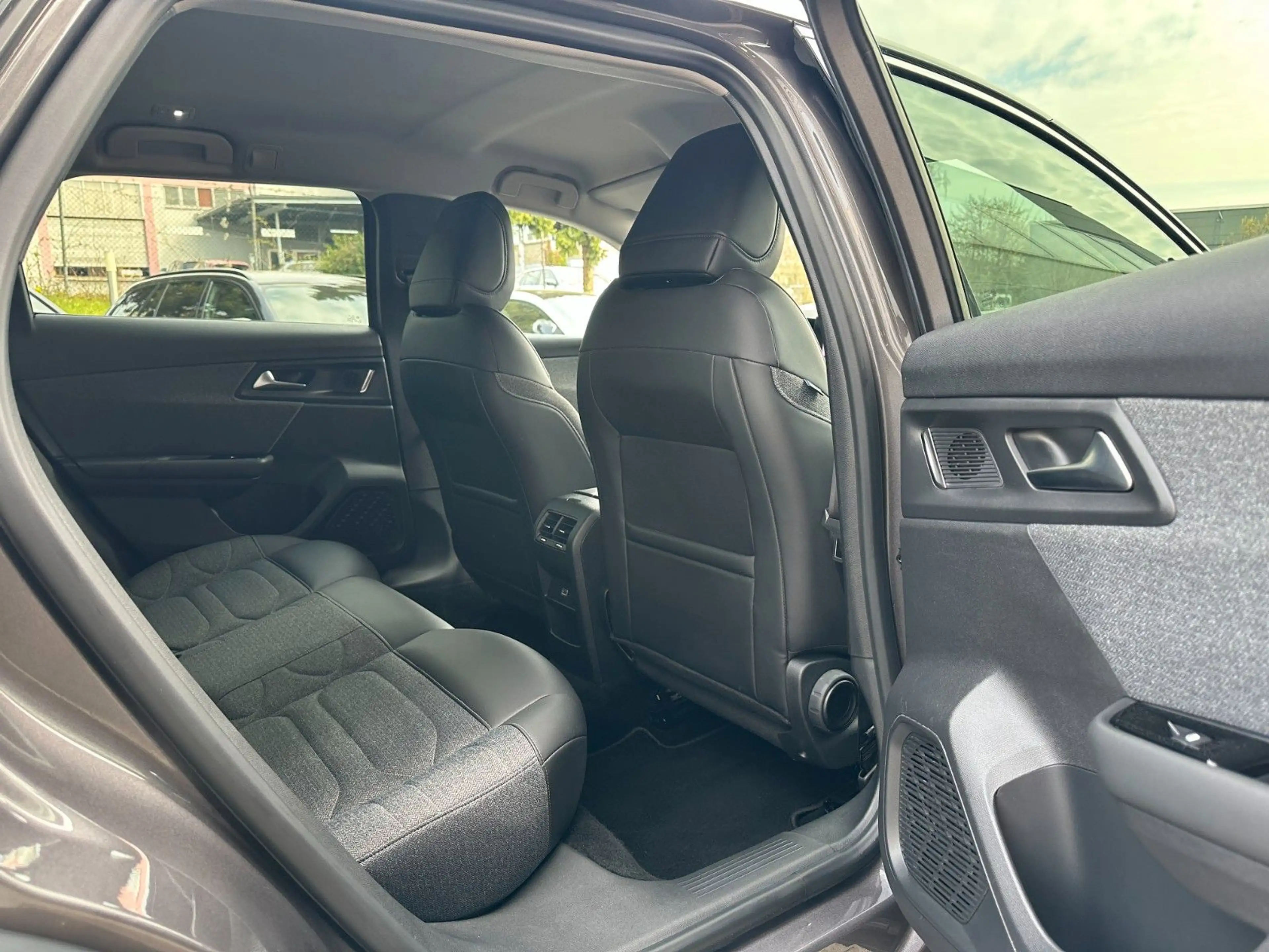 Citroen C5 X Feel Pack ACC LED KEYLESS KAMERA SITZHZG — photo 11