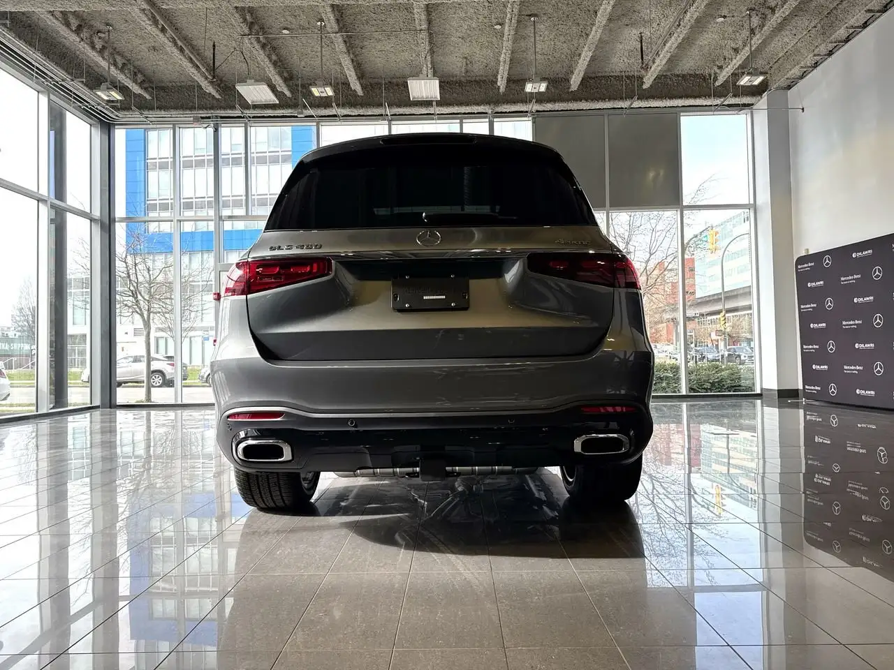 Mercedes-Benz GLS снимка Mercedes-Benz GLS