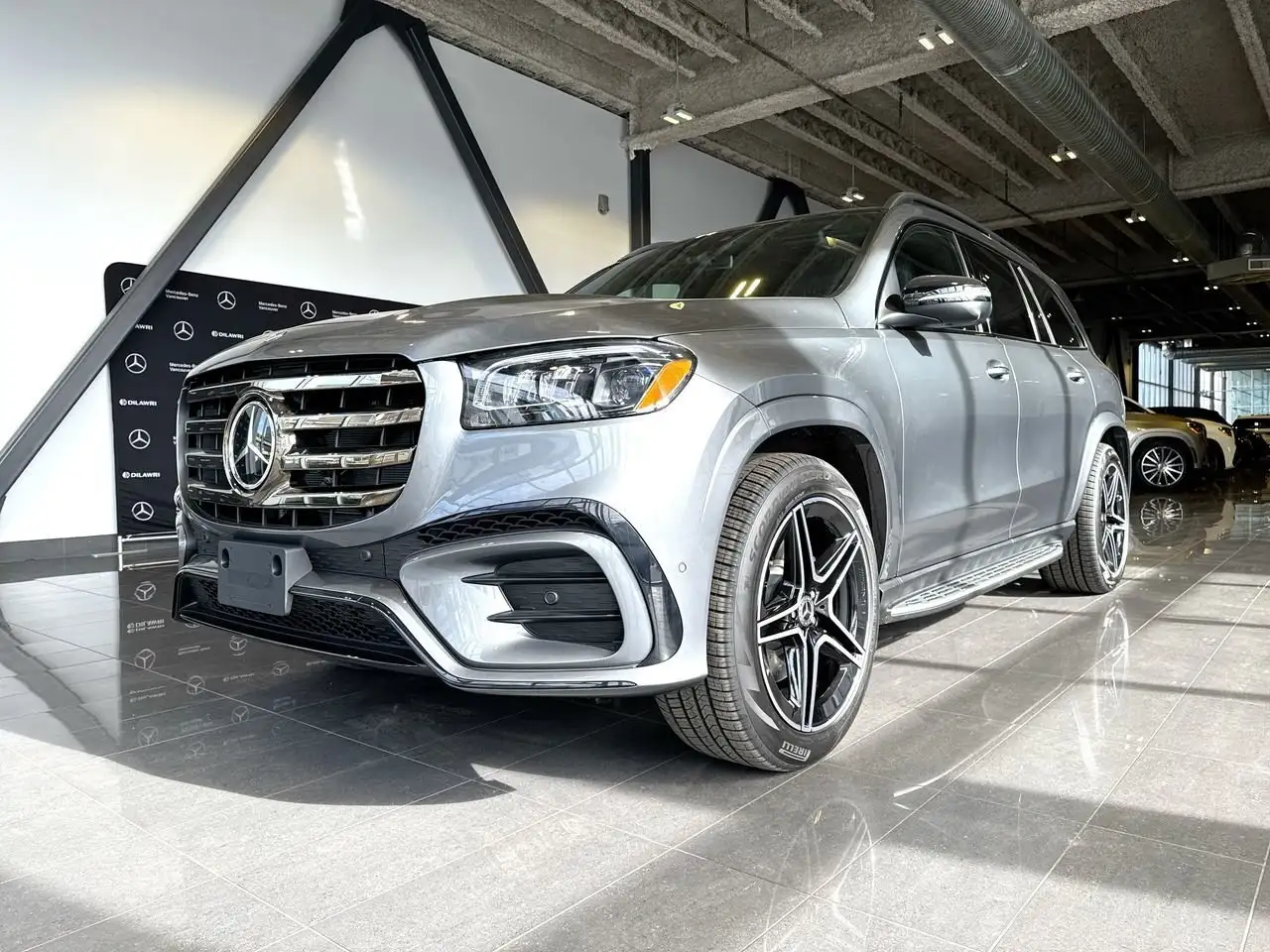 Mercedes-Benz GLS снимка Mercedes-Benz GLS