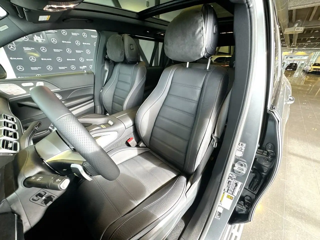 Mercedes-Benz GLS снимка Mercedes-Benz GLS