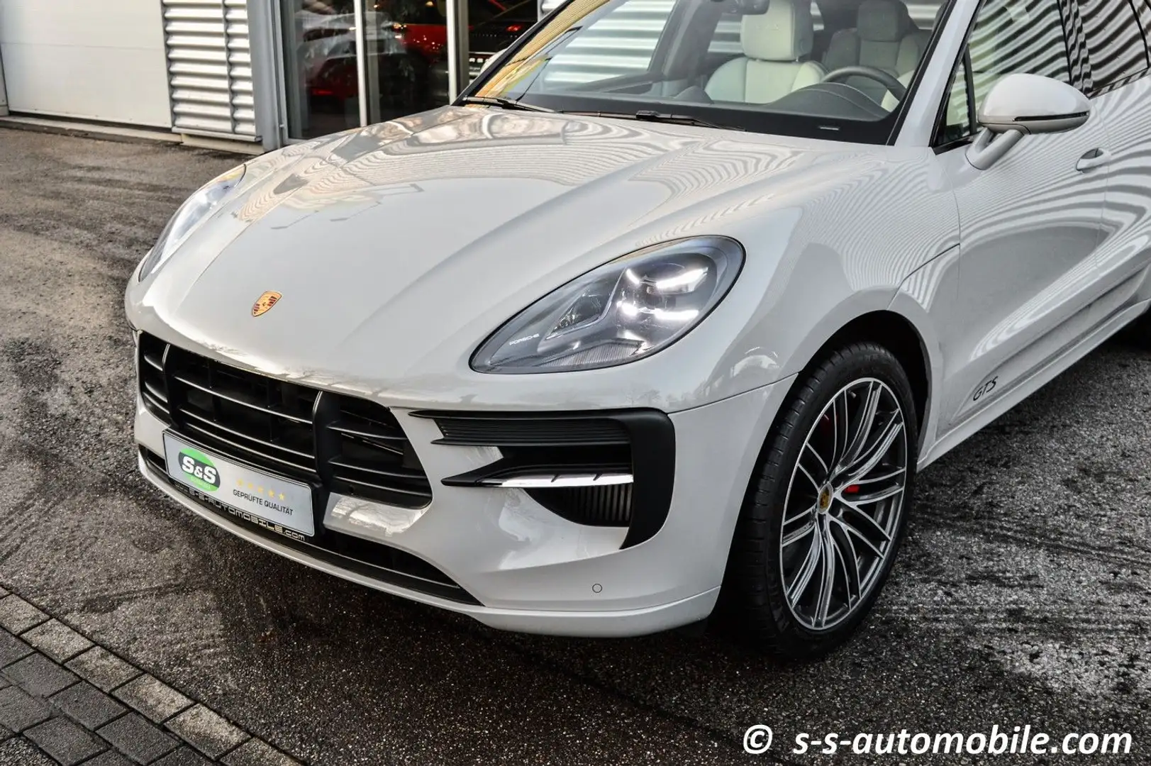 Porsche Macan GTS 1.Hand Approved MwSt. Grijs - 2