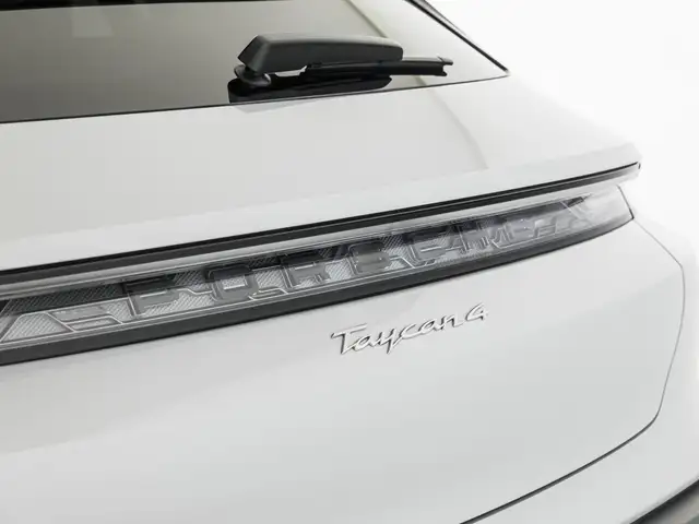 Porsche Taycan view 15