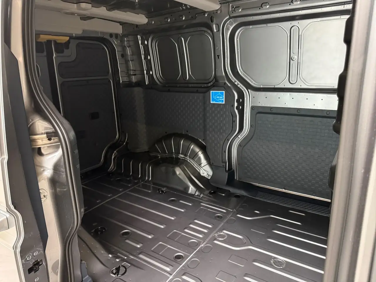 Kia PV5 Cargo 2026 — фото 13