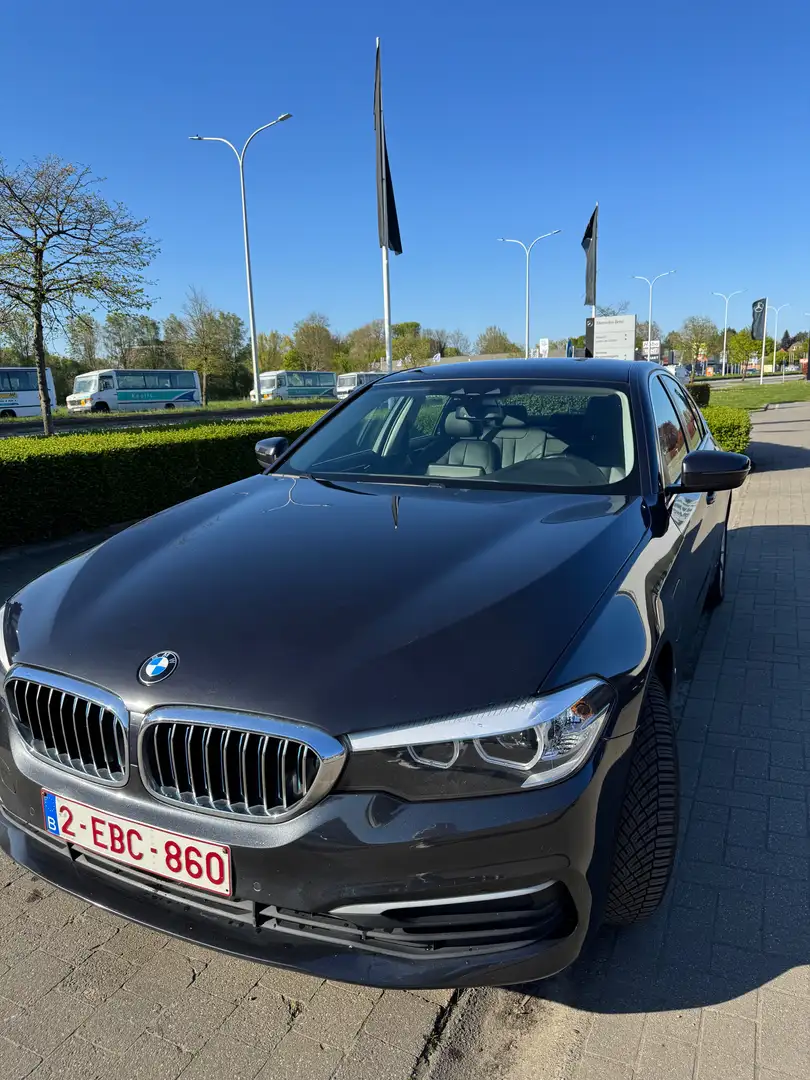BMW 530 530e iPerformance Aut. Zwart - 1