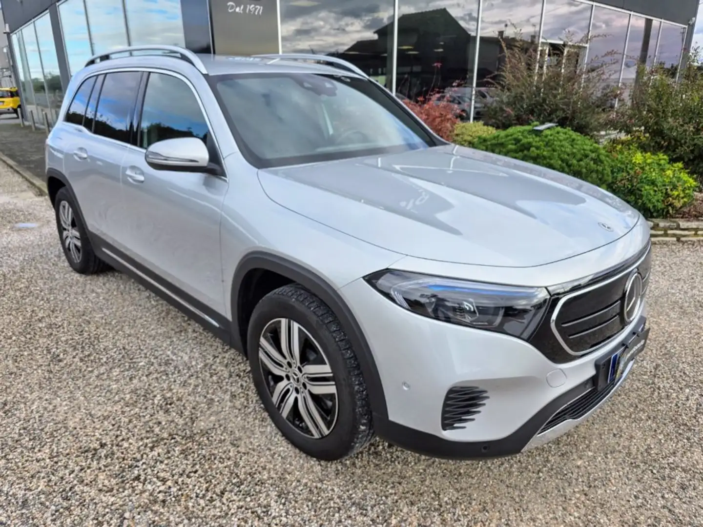 Mercedes-Benz EQB 300 4Matic Sport Tech Edition Argent - 2