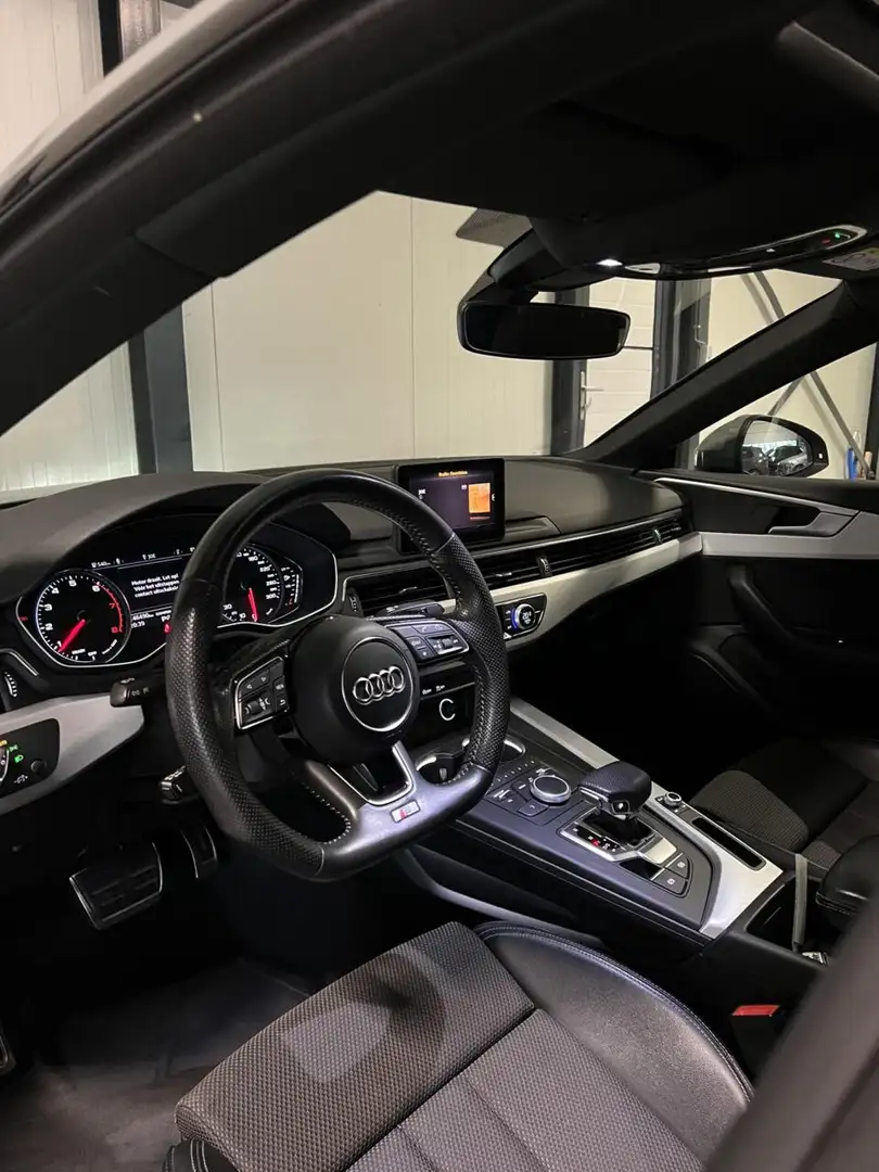 Audi A5 Sportback 40 TFSI S-line Pano Sfeer Black Optic NA Gris - 2