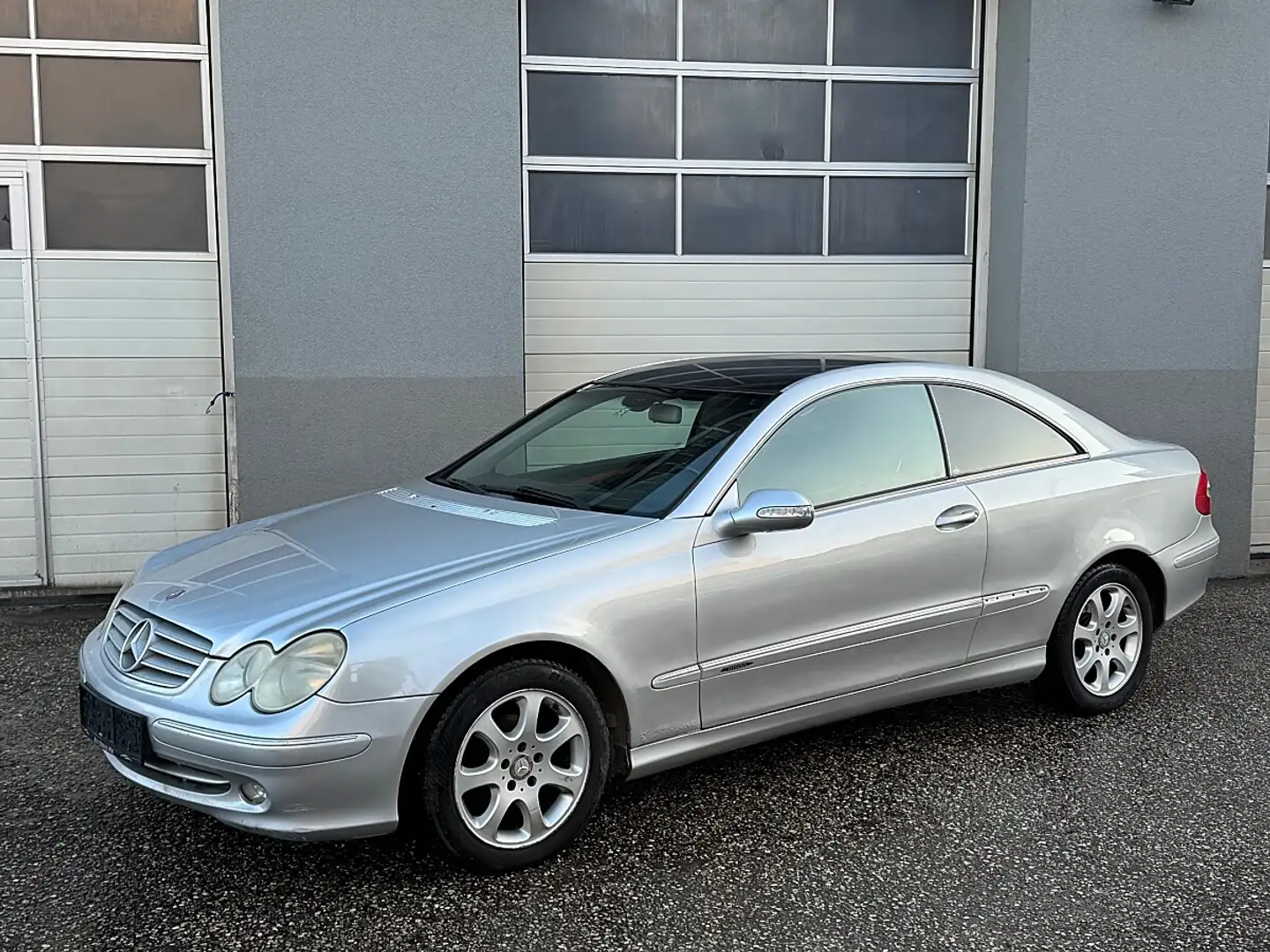 Mercedes-Benz CLK 200 Kompressor Elegance Aut. Silber - 1
