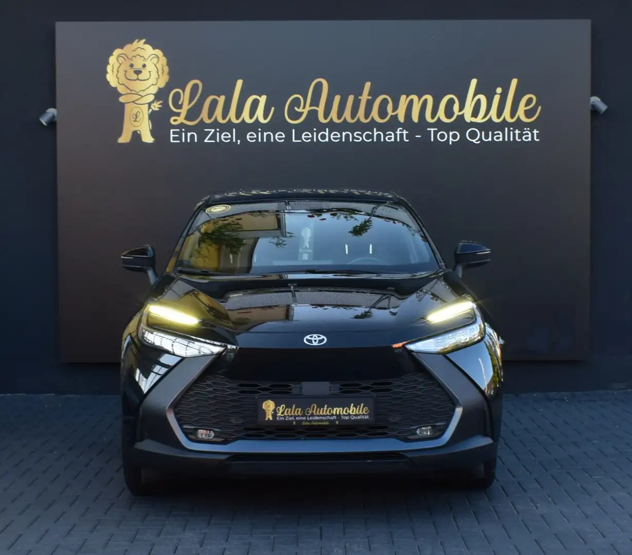 Toyota C-HR 1.8 Hybrid TEMPOMAT KLIMA ALU NAVI 53.000KM Schwarz - 2