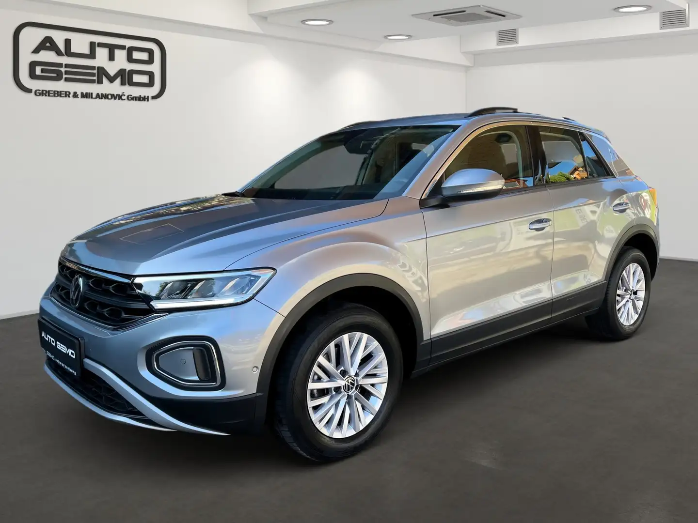 Volkswagen T-Roc 1,5 TSI Life DSG Grau - 1