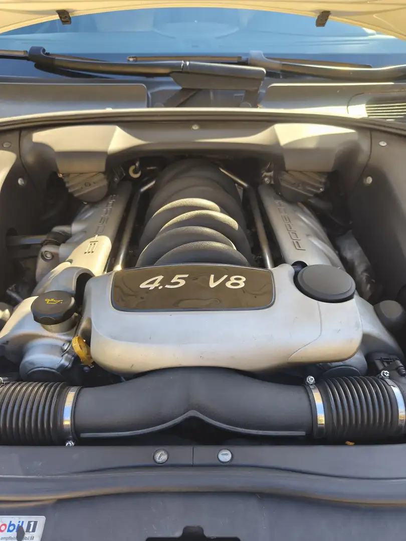 Porsche Cayenne 4.5 V 8 S - 2