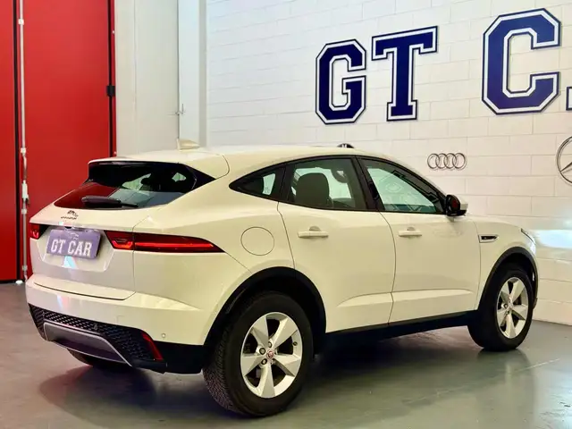 Jaguar E-Pace view 4
