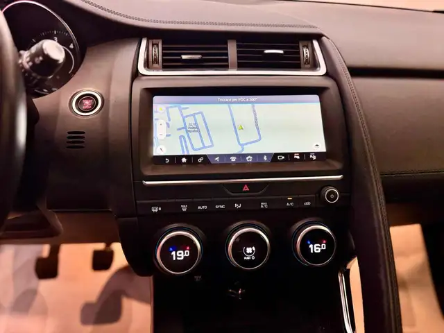 Jaguar E-Pace view 14