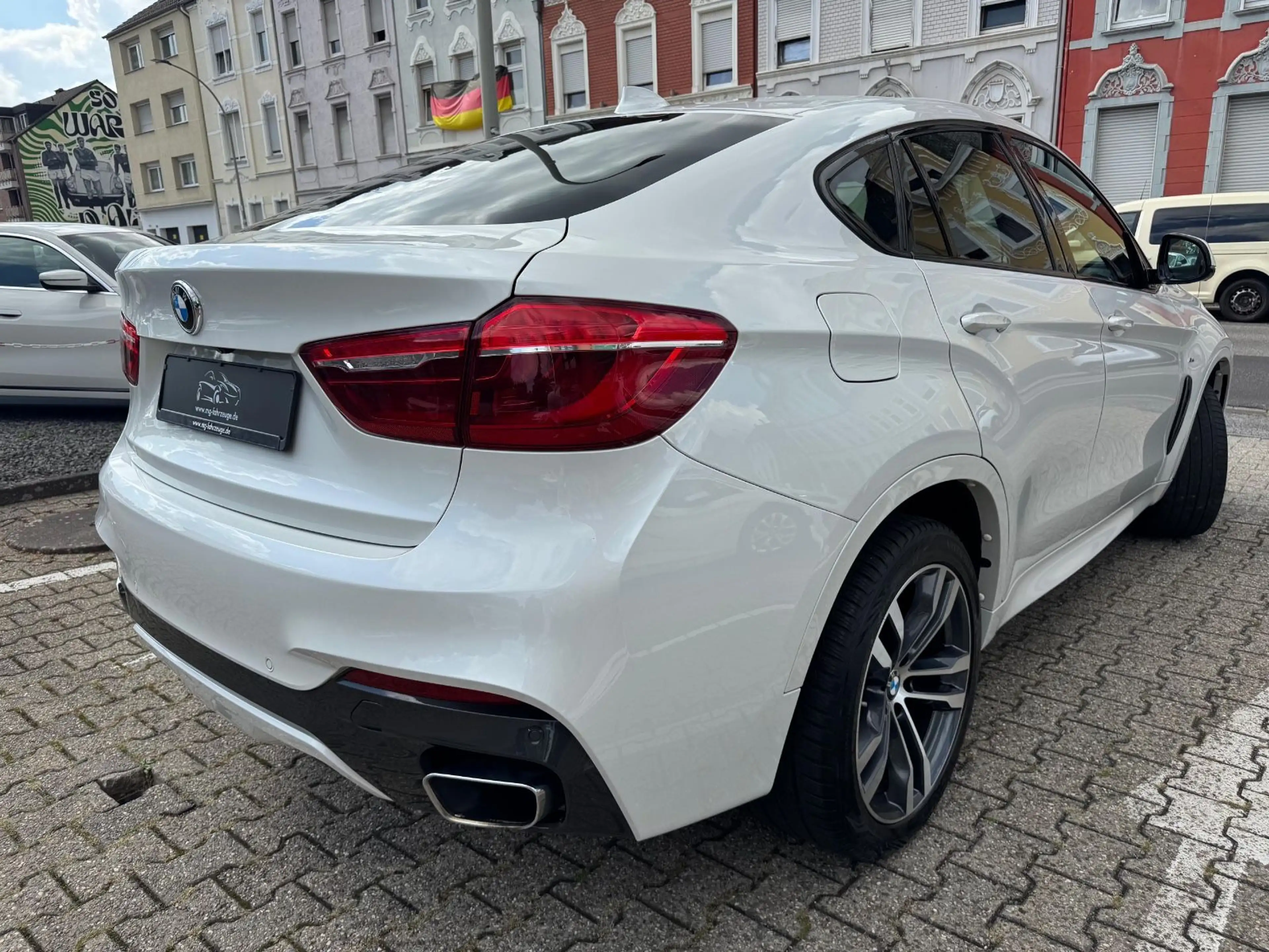 BMW X6 xDrive 30 d M-Sport LED HUD H&K AHK — photo 3