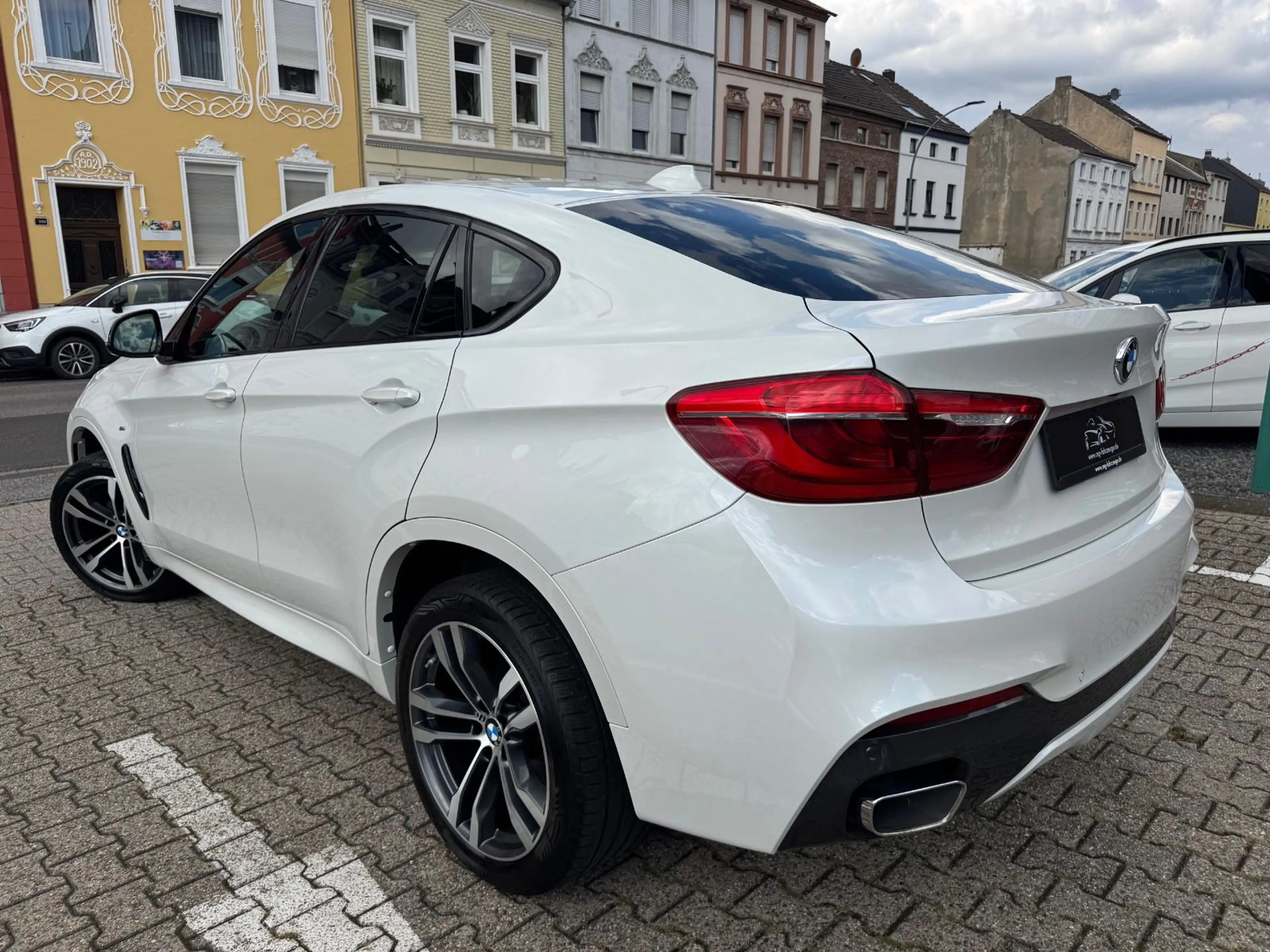 BMW X6 xDrive 30 d M-Sport LED HUD H&K AHK — photo 6