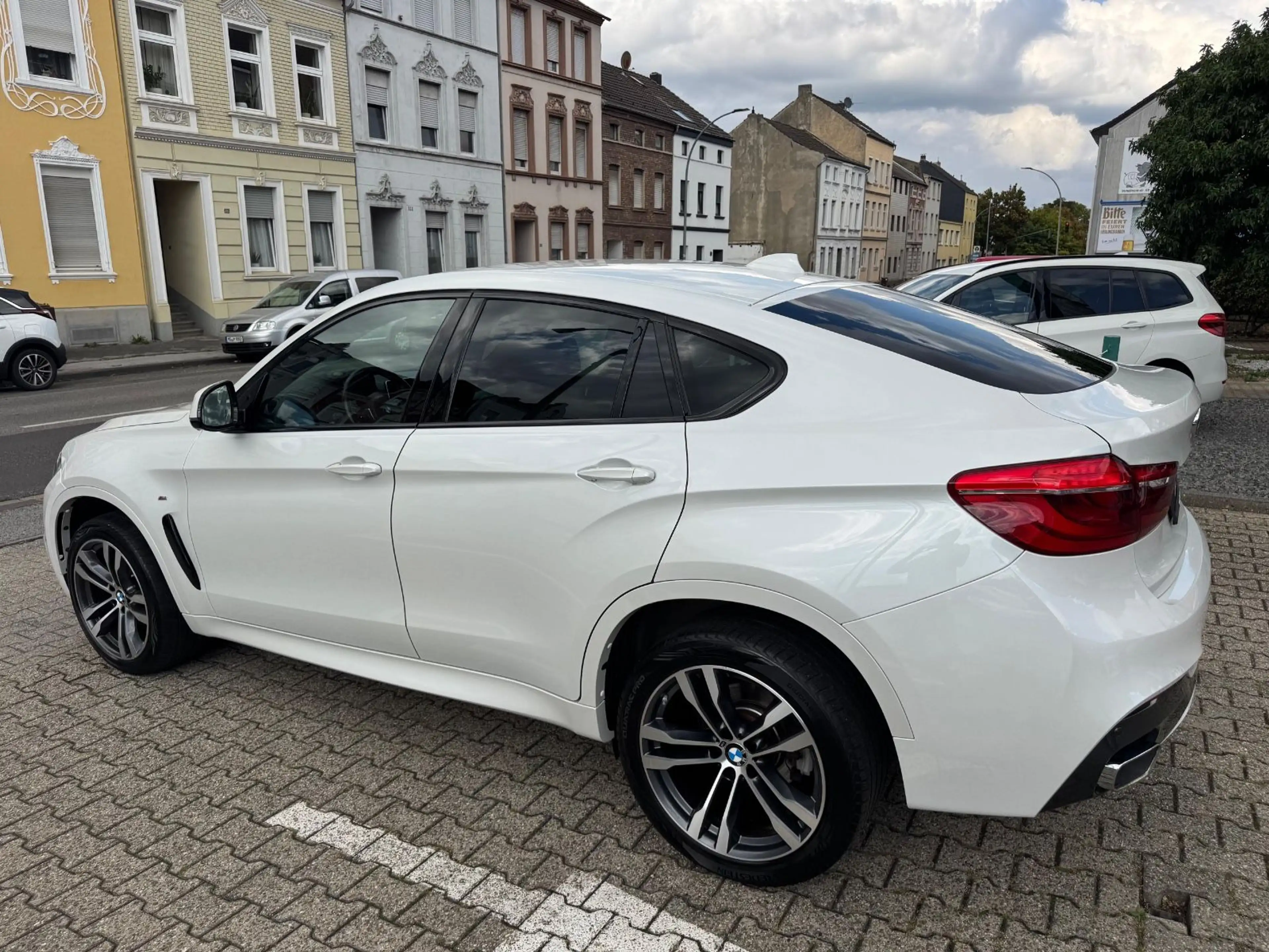 BMW X6 xDrive 30 d M-Sport LED HUD H&K AHK — photo 7