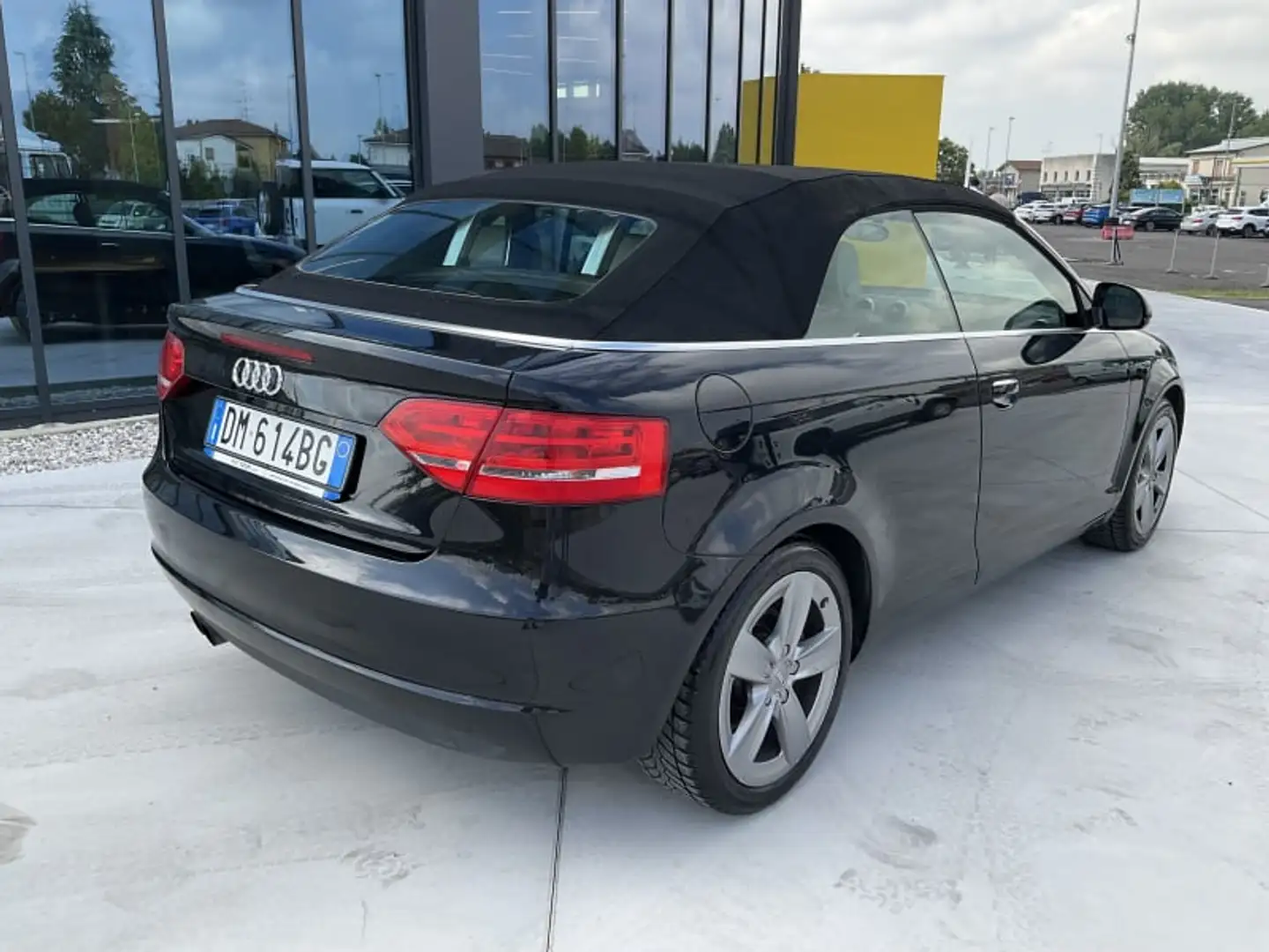 Audi A3 Cabrio 2.0 16V TFSI S tr. Ambition Nero - 2
