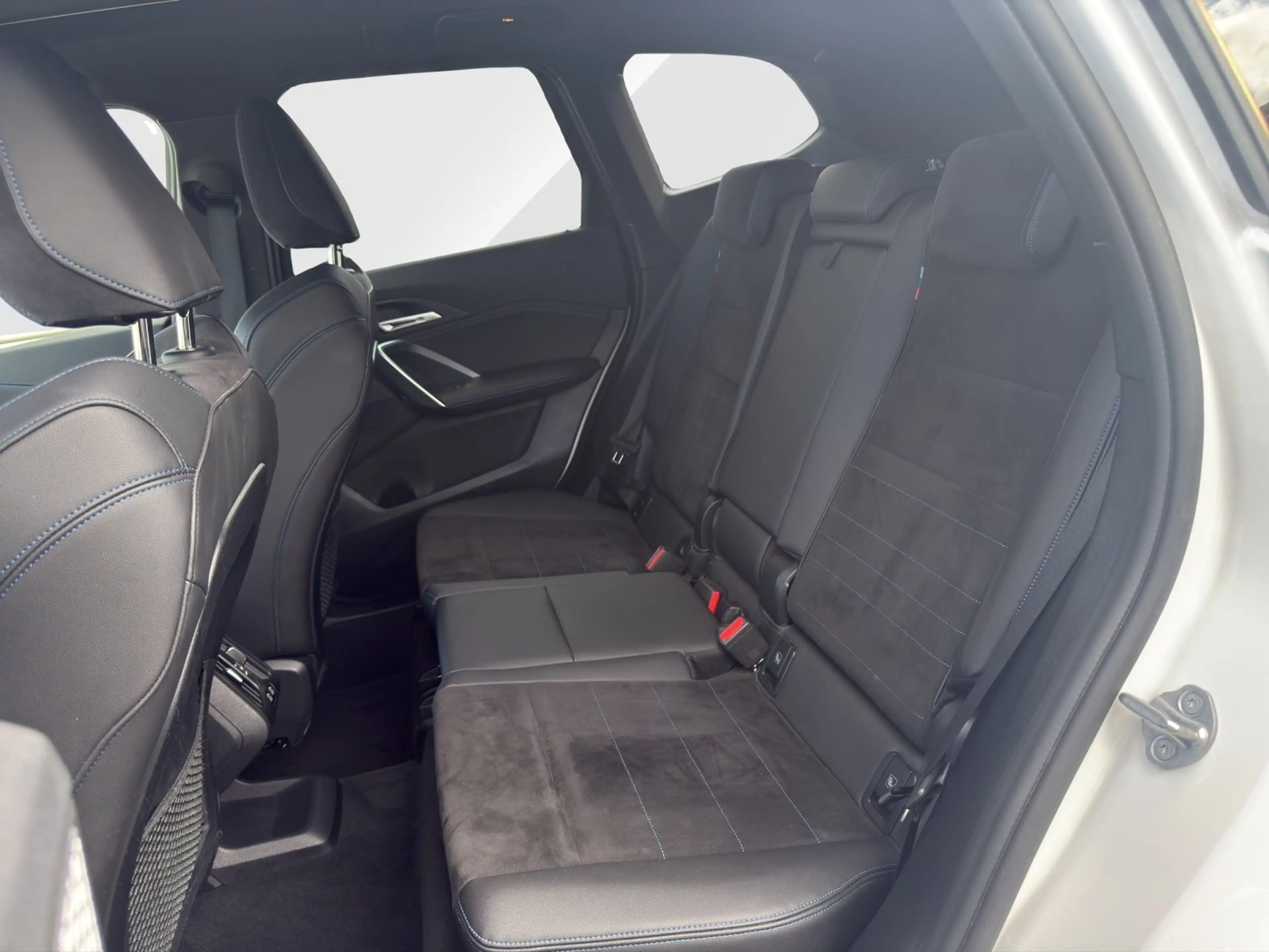 BMW X1 xDrive23d *M SPORT*PANODACH*DRIVING PROF*ADAPT LED — photo 13