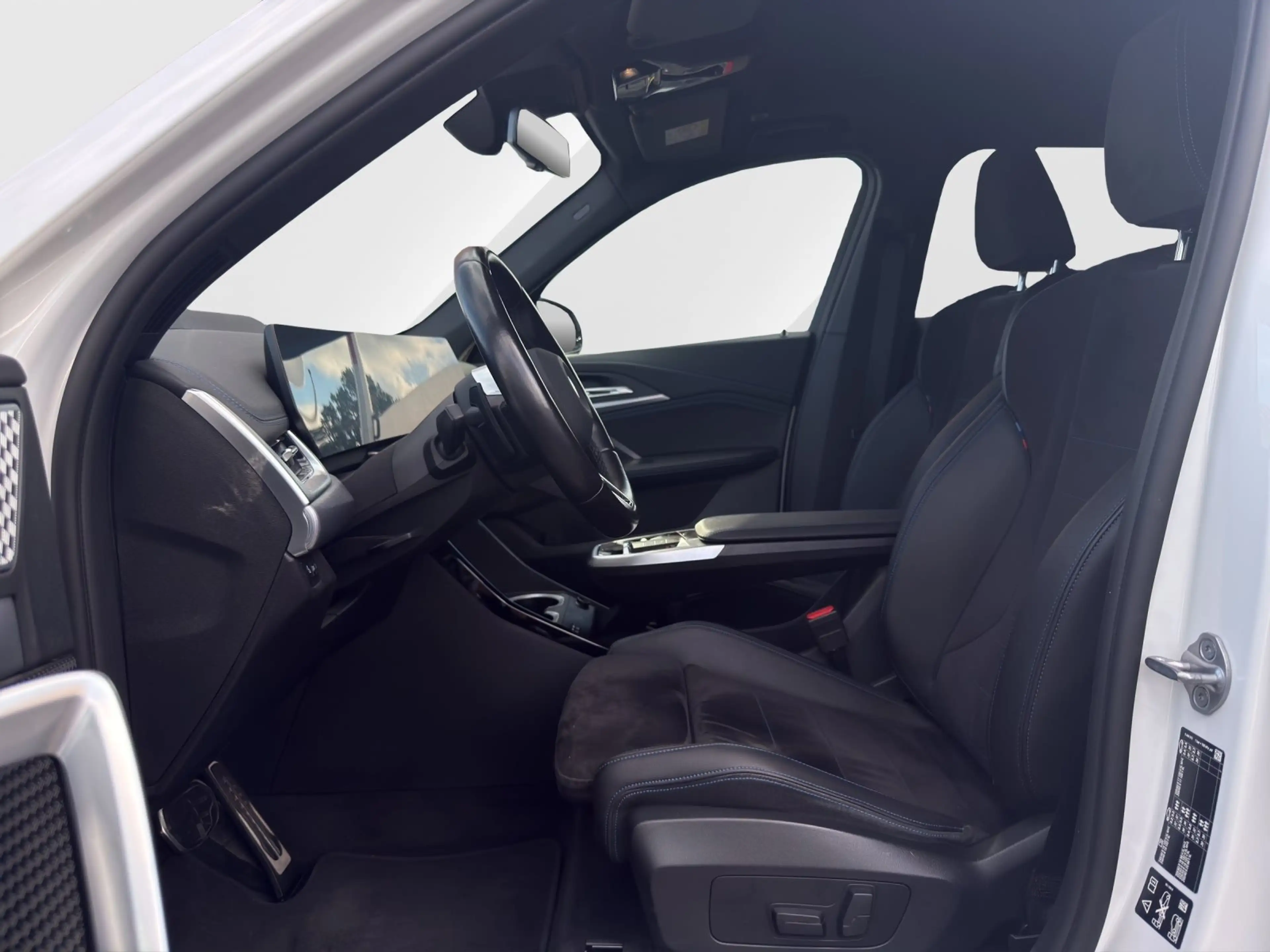 BMW X1 xDrive23d *M SPORT*PANODACH*DRIVING PROF*ADAPT LED — photo 11