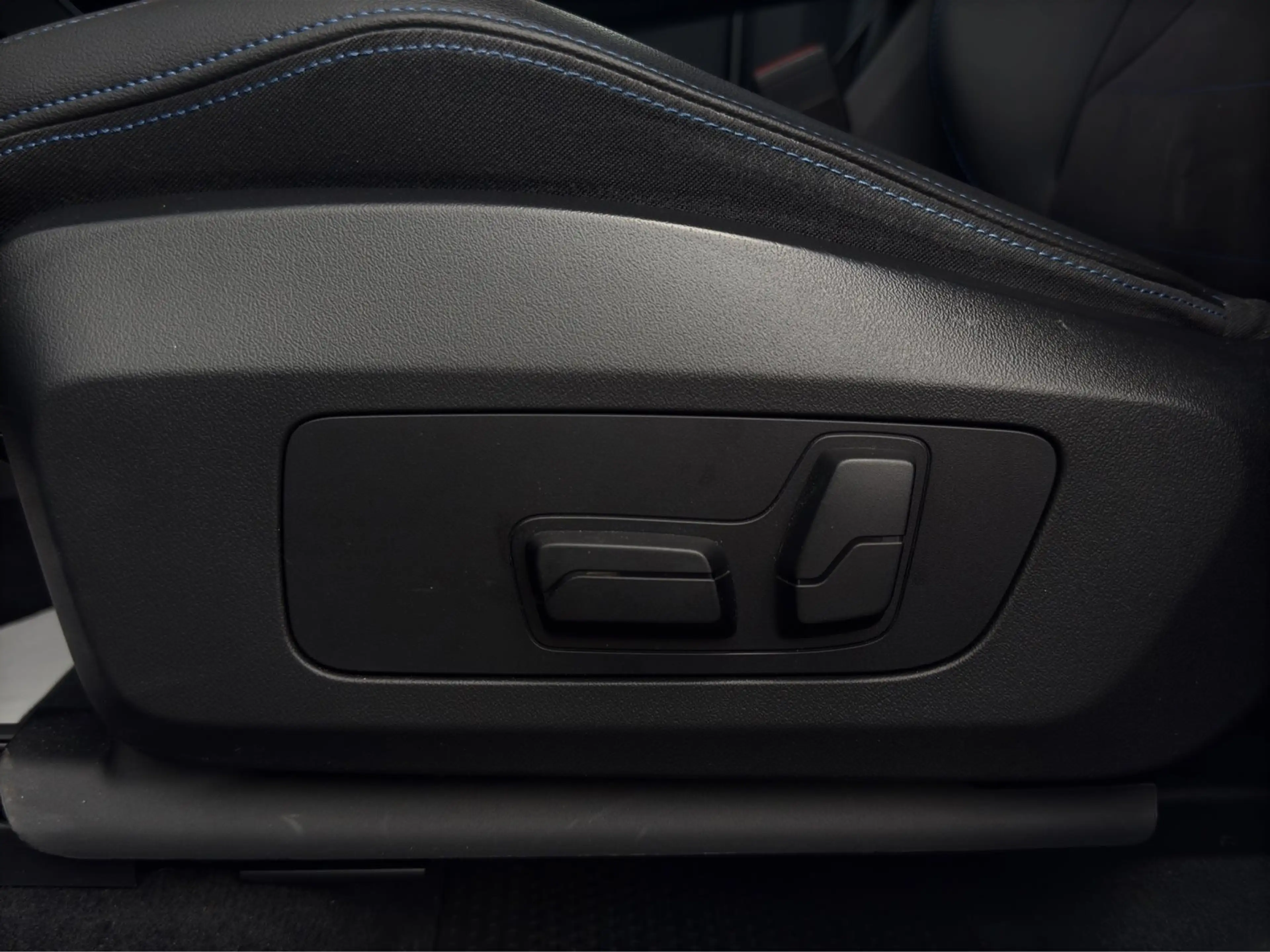 BMW X1 xDrive23d *M SPORT*PANODACH*DRIVING PROF*ADAPT LED — photo 17