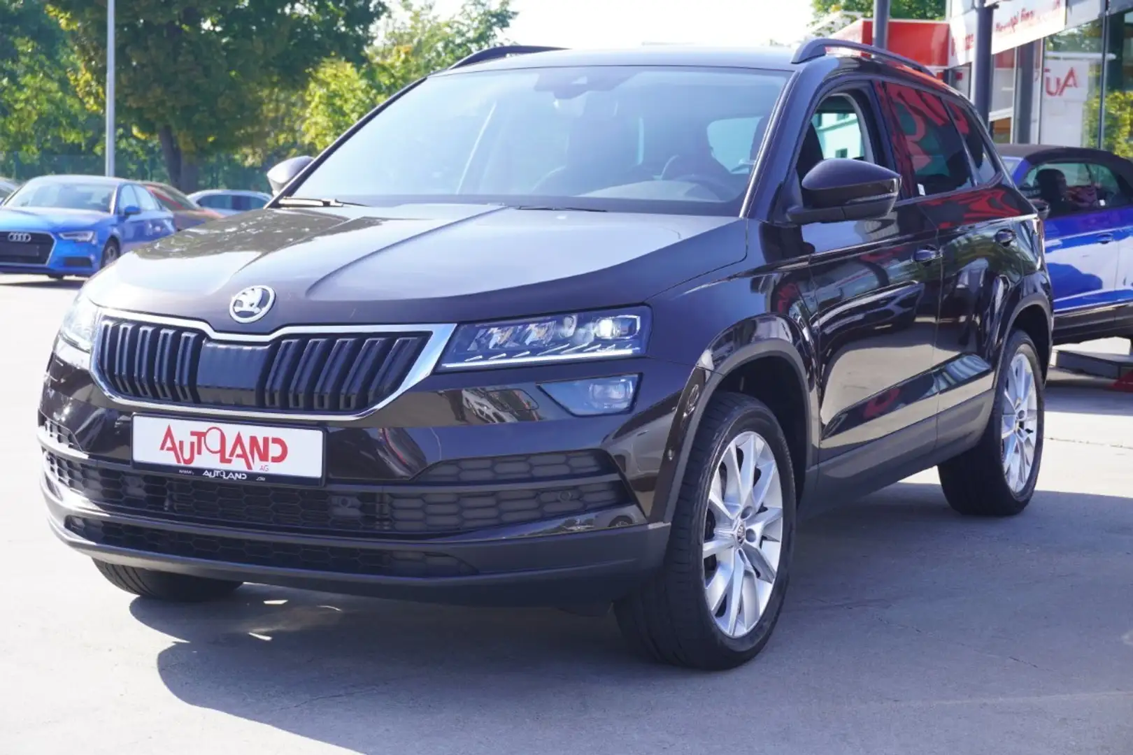 Skoda Karoq 2.0 TDI Style 4x4 DSG VC LED Navi Kamera Braun - 2