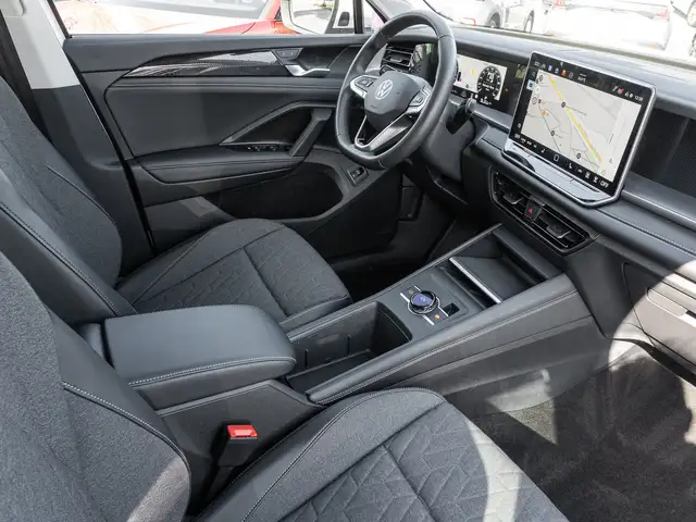 Volkswagen Tayron view 8
