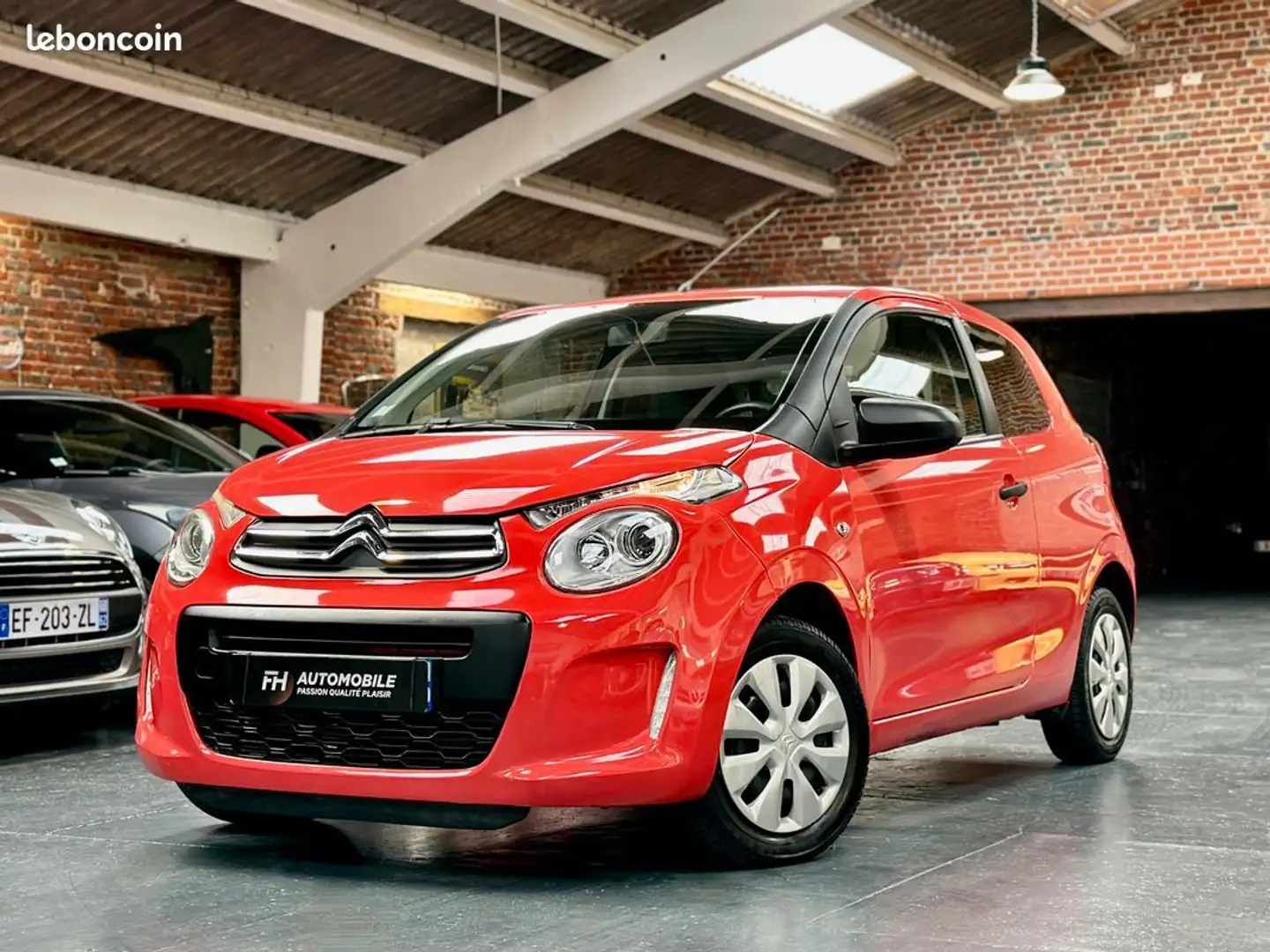 Citroen C1 Citroën 1.0 VTI 68 Toyota Bluetooth Crit'air 1 Carnet et historique Superbe état Rouge - 1
