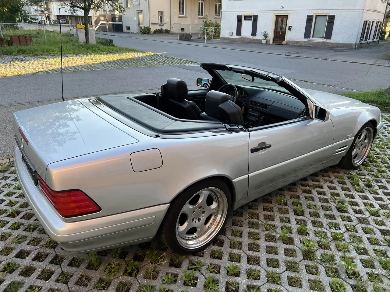 Mercedes-Benz SL 280 Roadster Aut., foto 3