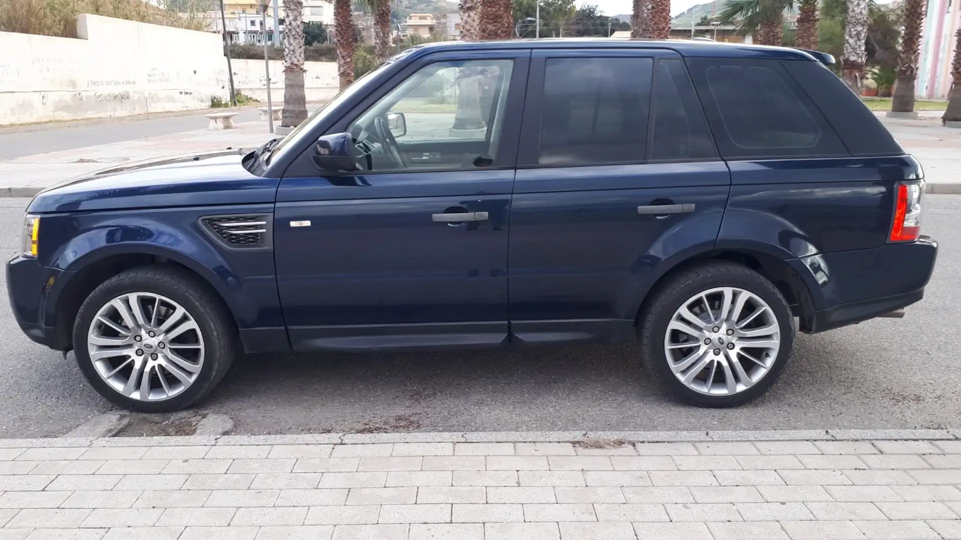 Land Rover Range Rover Sport 3.0 tdV6 Autobiography auto - 2