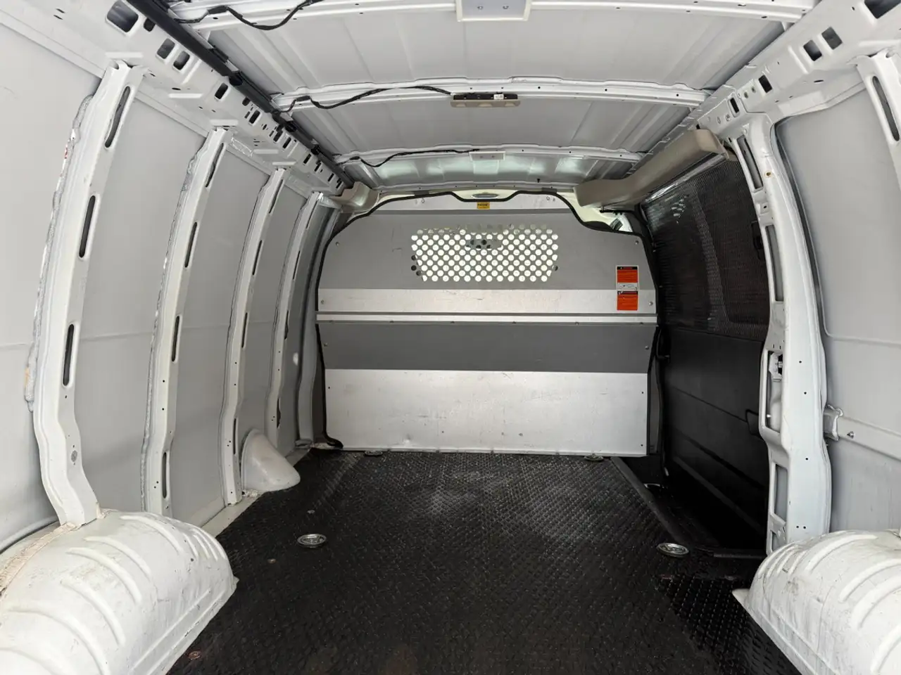 Chevrolet Express 2500 снимка Chevrolet Express 2500