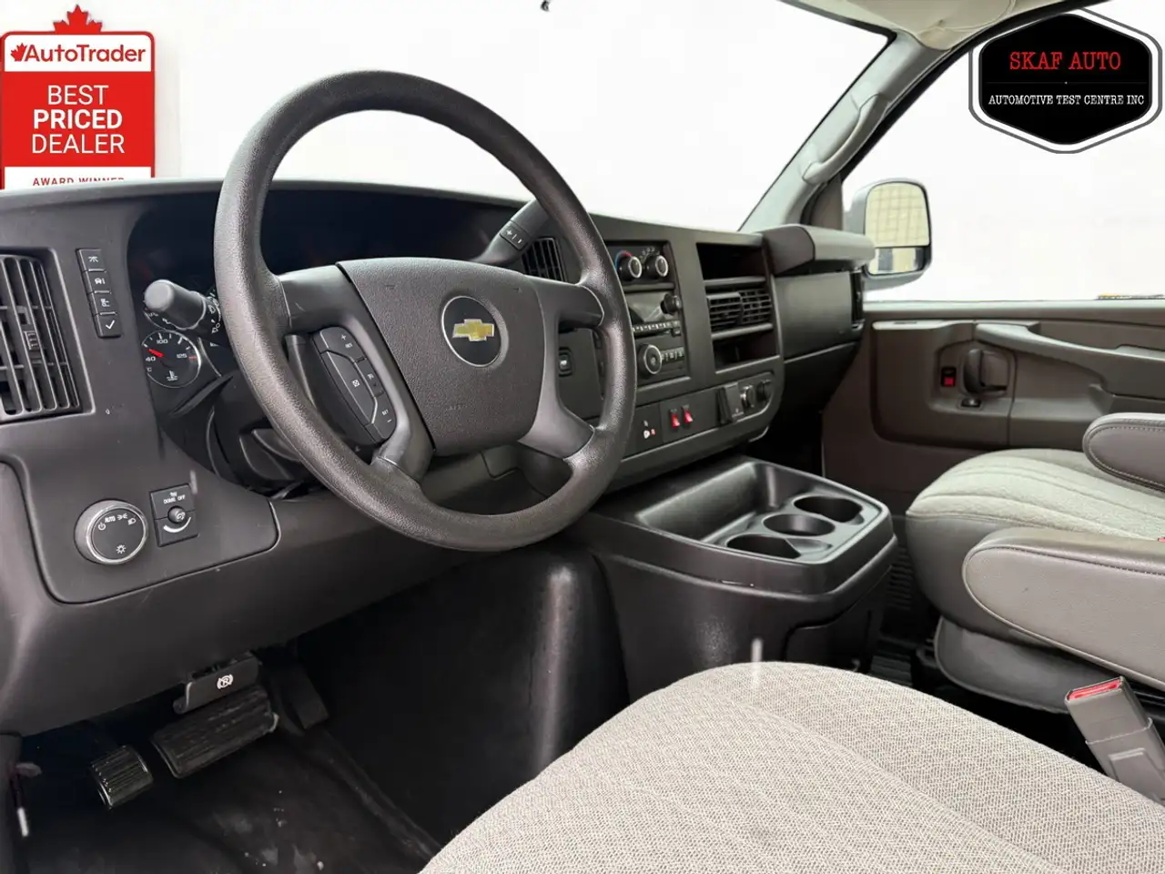 Chevrolet Express 2500 снимка Chevrolet Express 2500