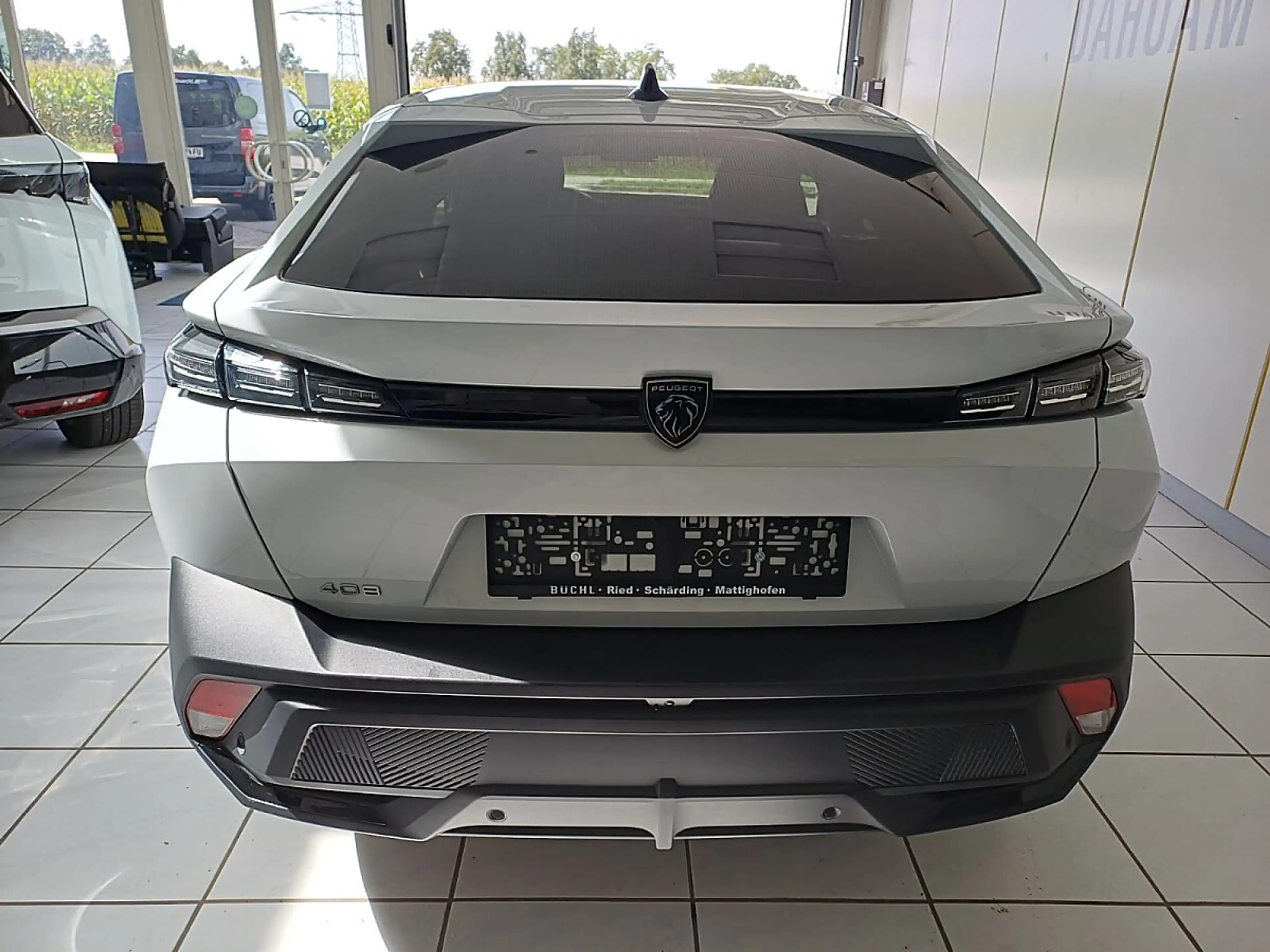 Peugeot 408 PureTech 130 S&S EAT8 Allure Pack — photo 6