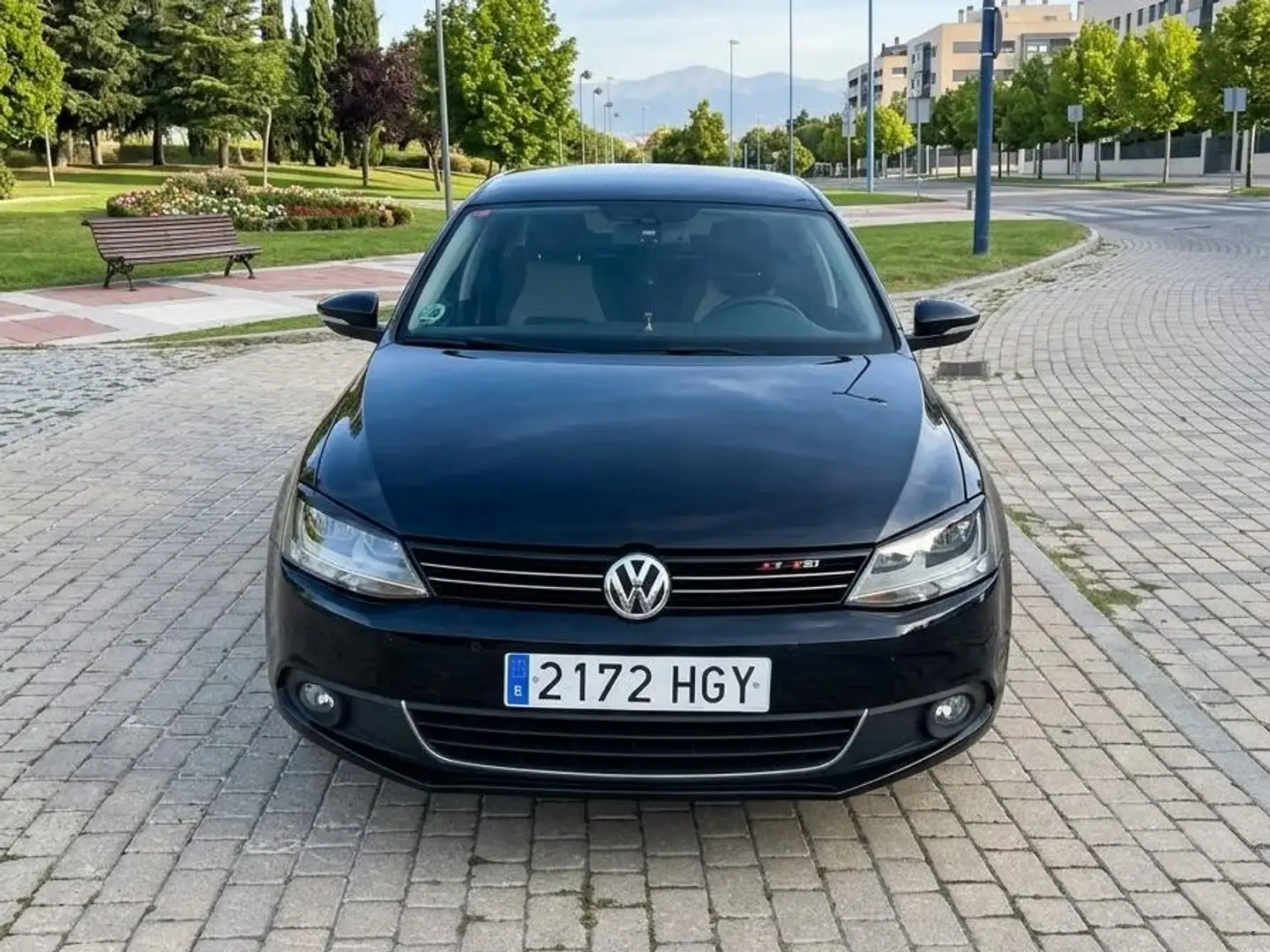 Volkswagen Jetta Jetta 1.6TDI Sport DSG Sport Negro - 1