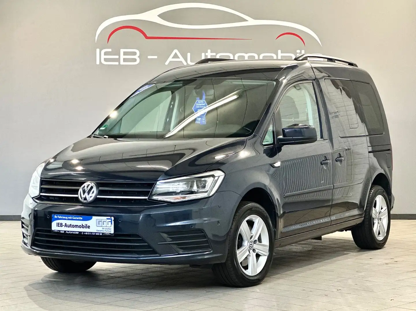 Volkswagen Caddy Beach 2.0 TDI/DSG/Bi-Xenon/ACC/StHz/Kam/AHK/Bett Blau - 1