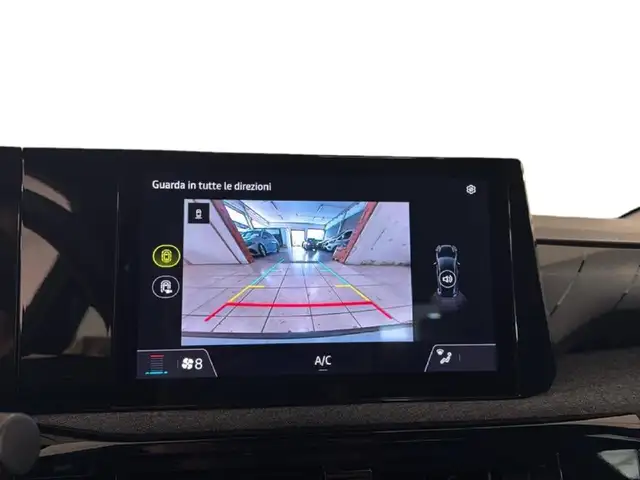 Renault Clio view 10