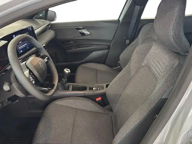 Renault Clio view 14