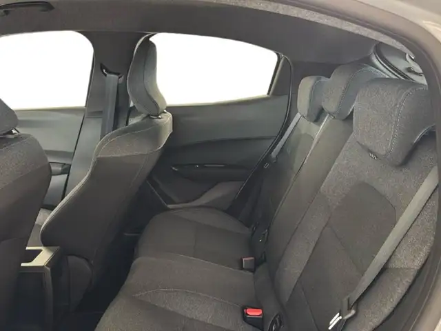 Renault Clio view 15