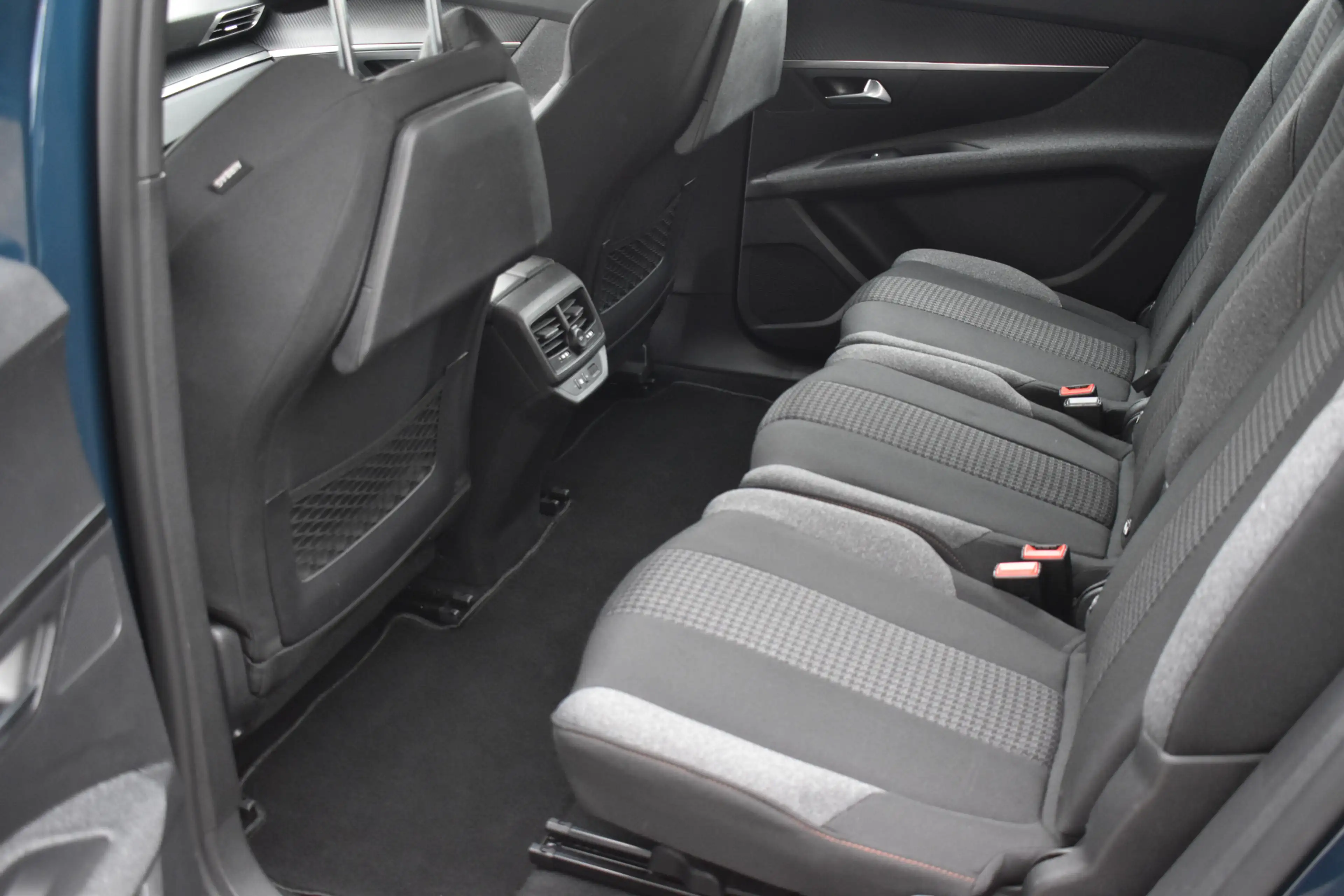 Peugeot 5008 PureTech 130 EAT8 Automaat GT | 7-persoons | Navig — photo 25