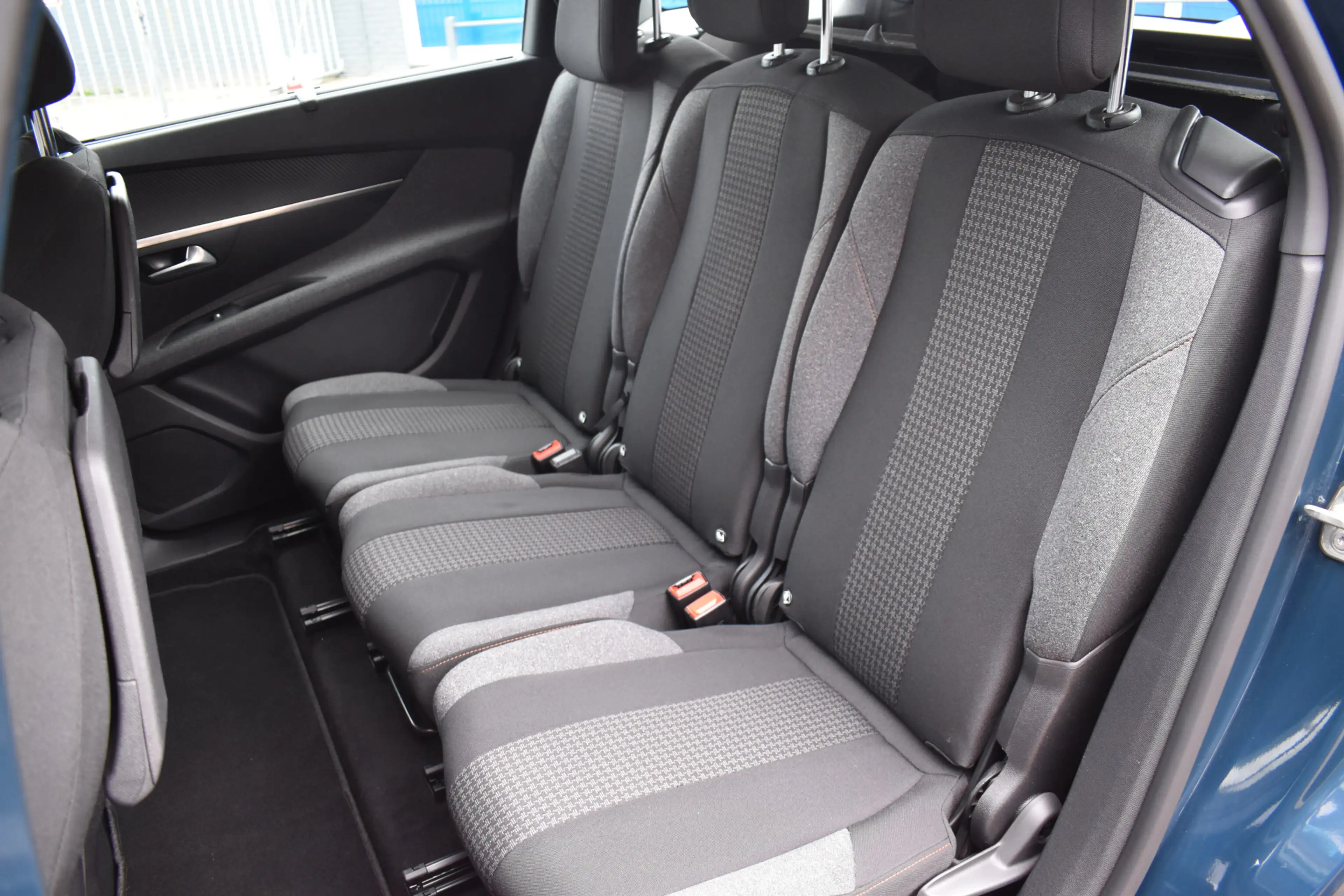 Peugeot 5008 PureTech 130 EAT8 Automaat GT | 7-persoons | Navig — photo 24