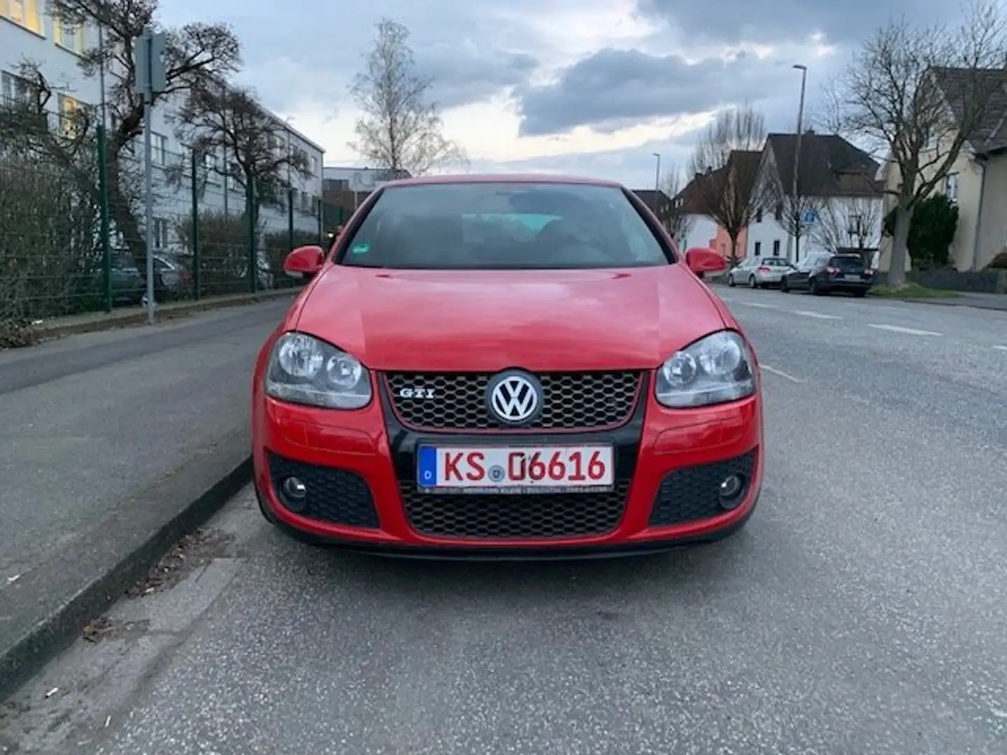 Volkswagen Golf GTI Rojo - 2