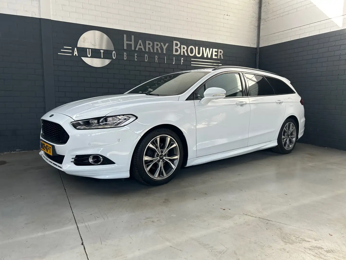 Ford Mondeo Wagon 1.5 ST-Line. zeer vol in de opties, nieuwe m Weiß - 1