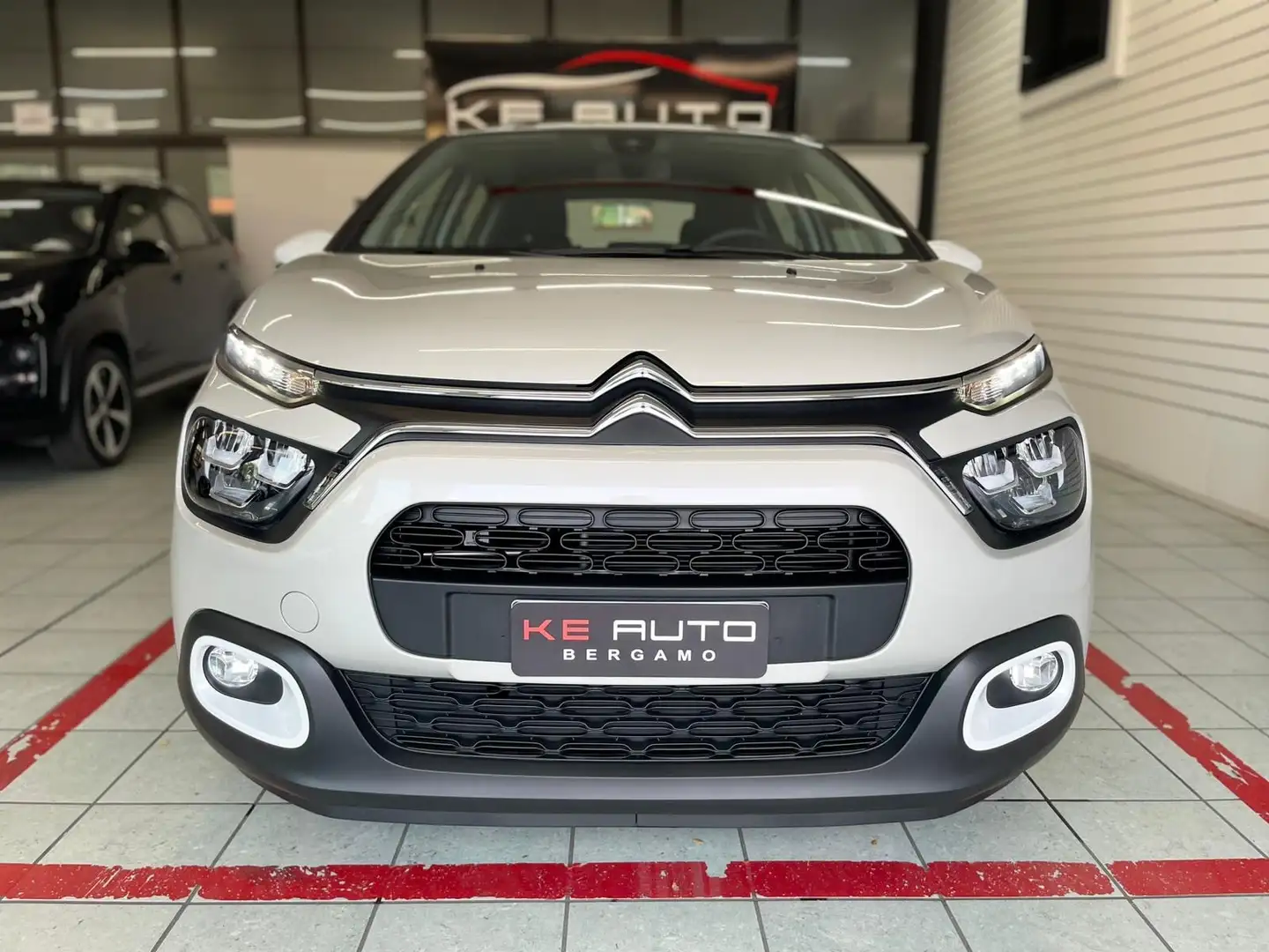 Citroen C3 1.2 puretech You s Beige - 2
