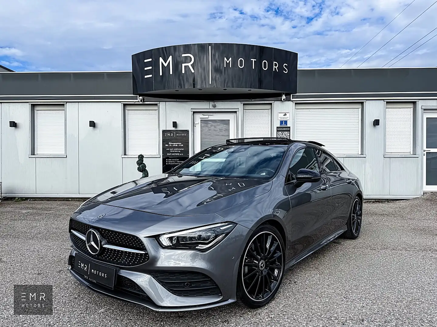 Mercedes-Benz CLA 180 d Aut. AMG 45S LOOK, PANORAMA, AMBIENTE, MEMORY... Grau - 1