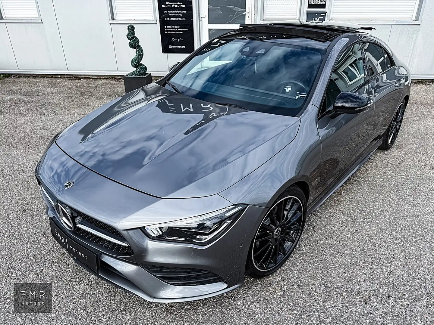 Mercedes-Benz CLA 180 d Aut. AMG 45S LOOK, PANORAMA, AMBIENTE, MEMORY... Grau - 2